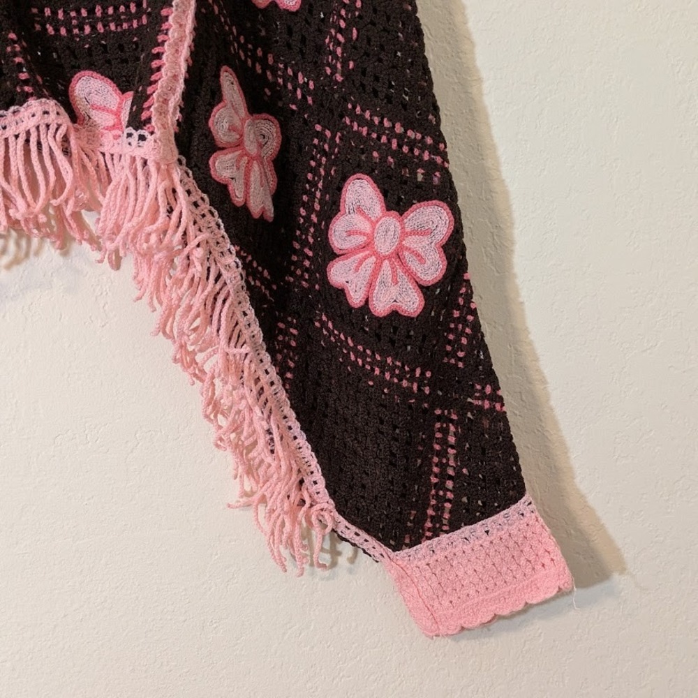 House of Harlow 1960 Crochet Bow Fringe Crop Top Poncho Brown Pink One Size - Picture 4 of 7
